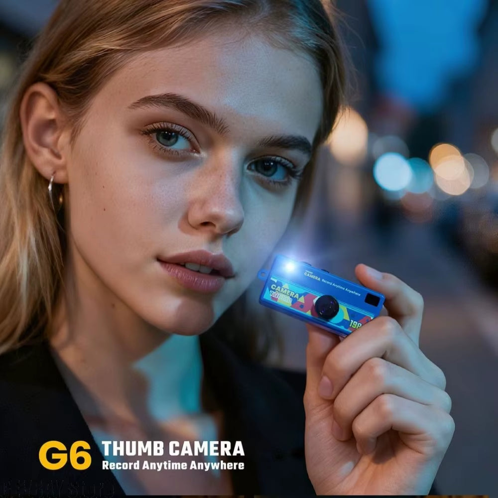 Retro 1984 Thumb Camera Mini Keychain Backpack Portable CCD Digital Camera Instant Camera